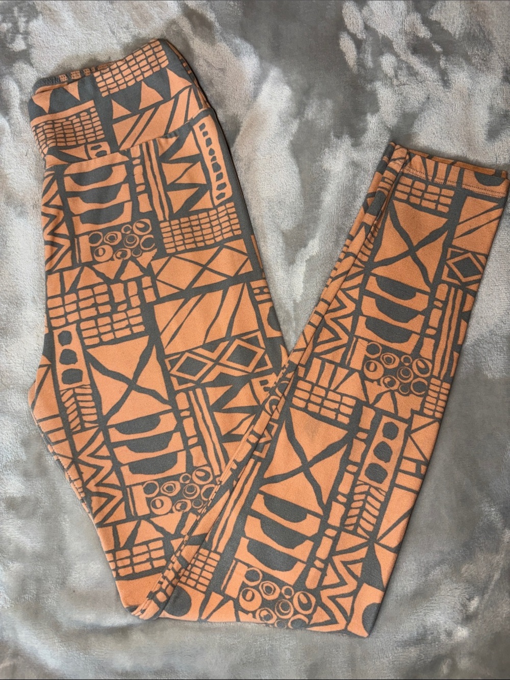 LulaRoe Geometric Print Leggings in Orange and Charcoal